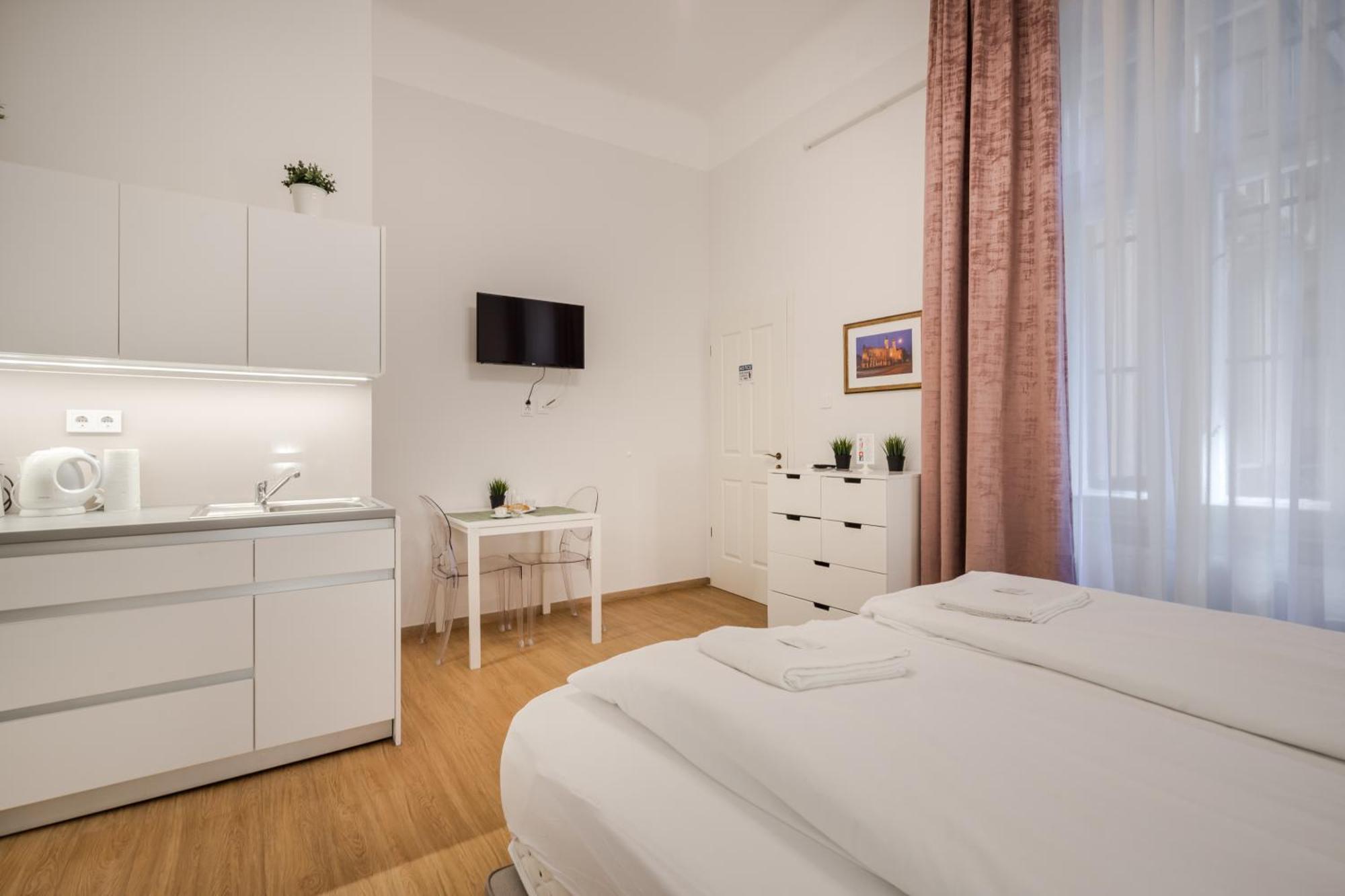 Tcb Regi Apartment Budapest Bilik gambar