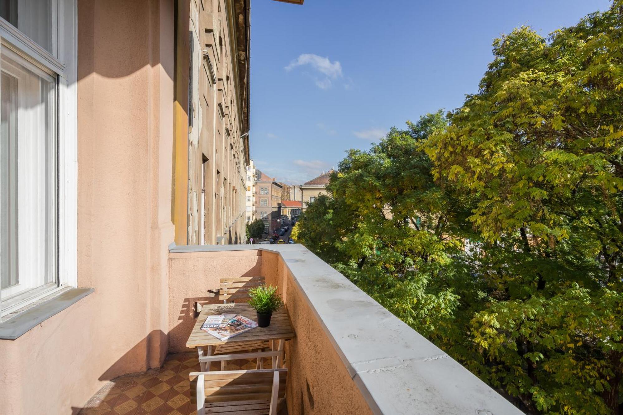 Tcb Regi Apartment Budapest Bilik gambar